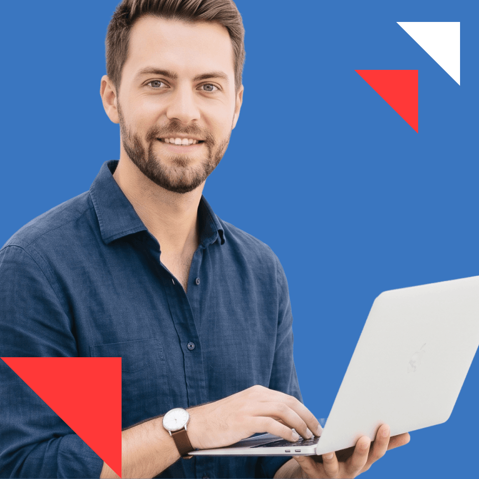 Kurs francuskiego online, kafelek hero z osobą uczącą się przy laptopie