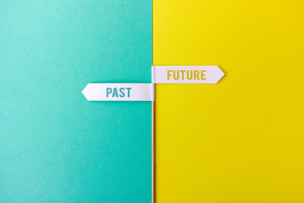 Ilustracja artykułu: Czas Future Simple – budowa, zastosowanie i przykłady