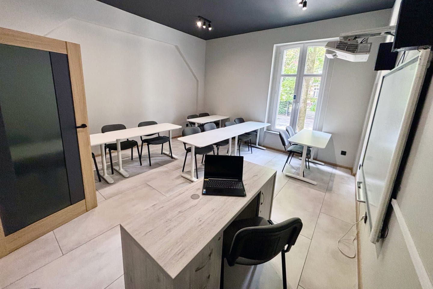 Wnętrze placówki ProfiLingua w Bytomiu, ul. Wrocławska 12