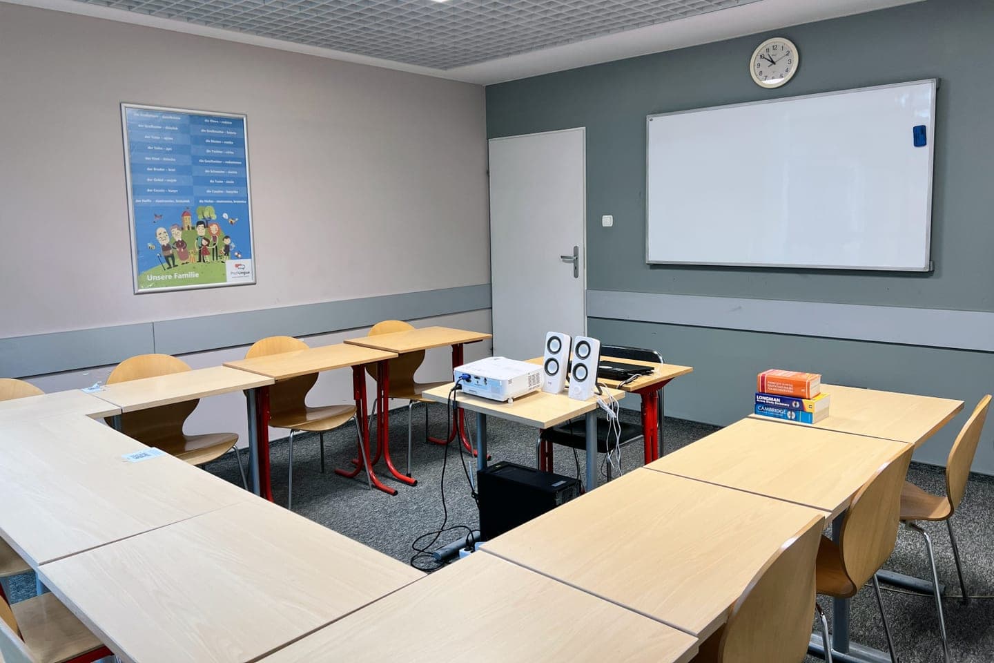 Wnętrze placówki ProfiLingua w Gdańsku Wrzeszczu, al. Grunwaldzka 82